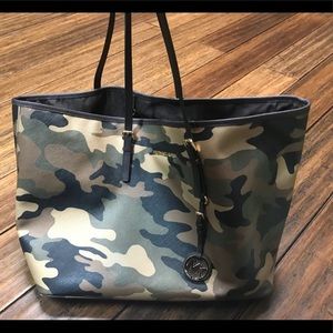 Camo tote